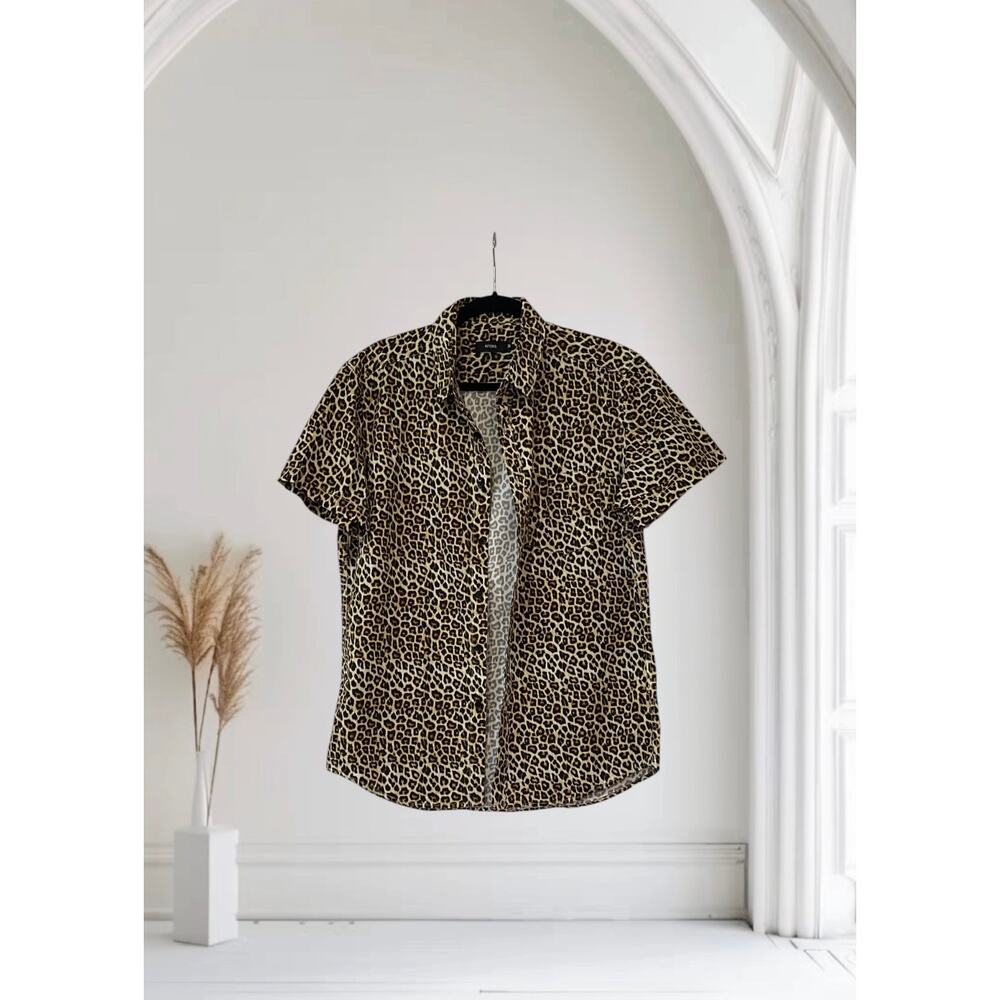 NWOT Nutexrol Men’s Shirt Short Sleeve Button Down Animals Print Medium